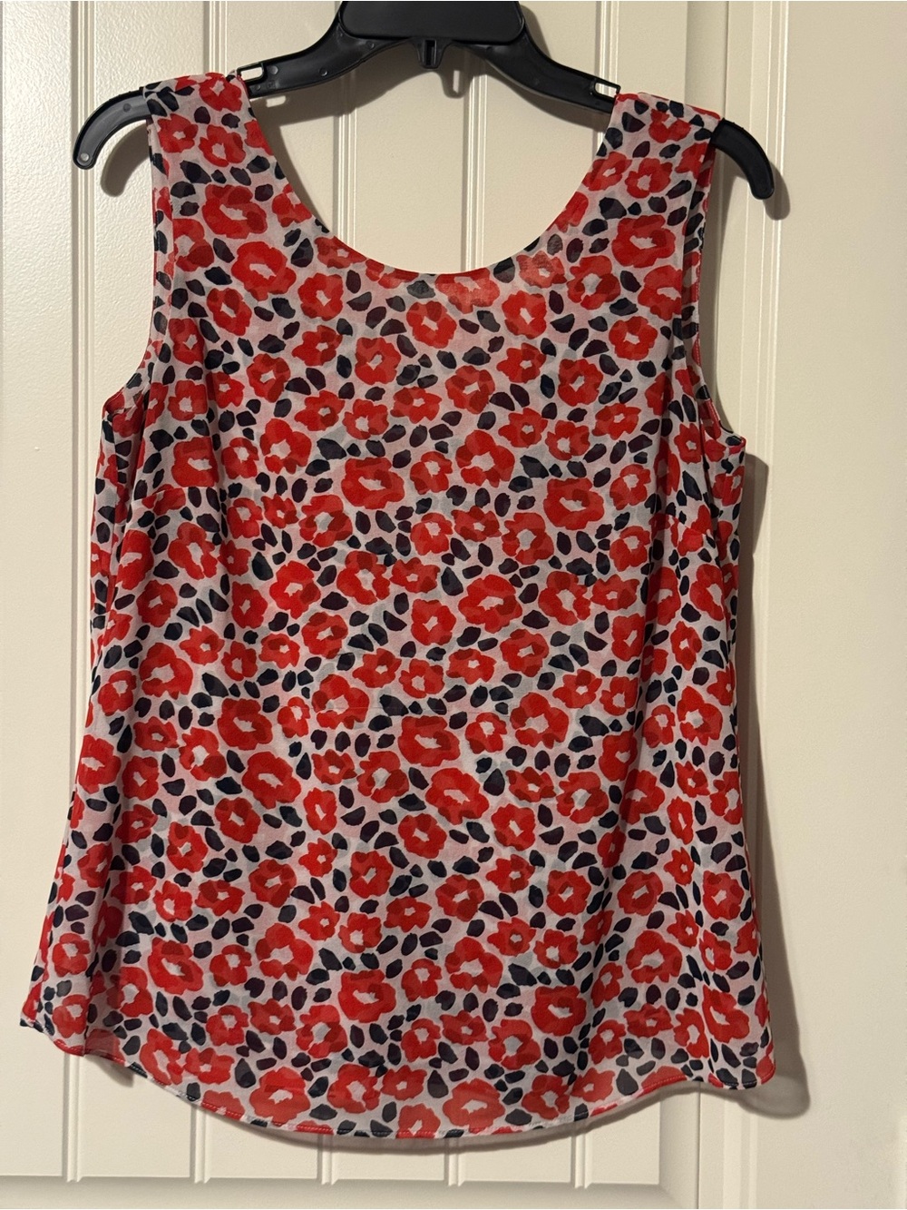 CAbi Red Floral Scoop Neck Sleeveless Camisole